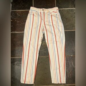 American Eagle Mom Jeans 4 Short